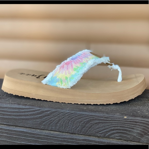 Gypsy Jazz Pastel Tie Dye Flip Flops (brand new in box) - Picture 7 of 8
